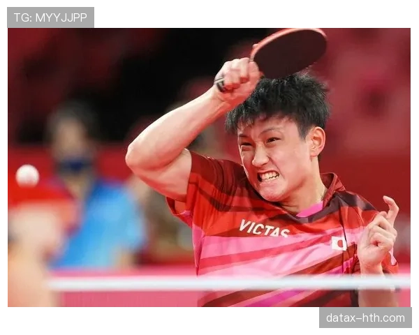 穆西亚拉技术动作慢镜解析:年轻天才闪耀赛场,非凡才华引瞩目 穆西亚拉技术动作慢镜解析:年轻天才闪耀赛场,非凡才华引瞩目